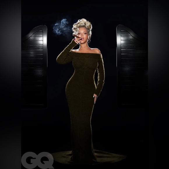 GQ Magazine USA October/2024 - The Business of Being Beyoncé Knowles-Carter - Picture 2 of 5